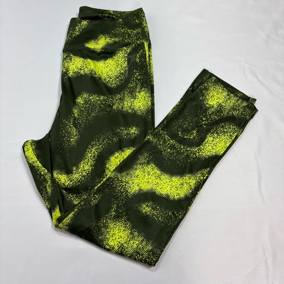 Gymshark Black and Yellow Patterned Leggings - Picture 1 of 10
